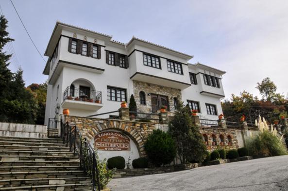 Hotel Petrino Makrinítsa Exterior foto